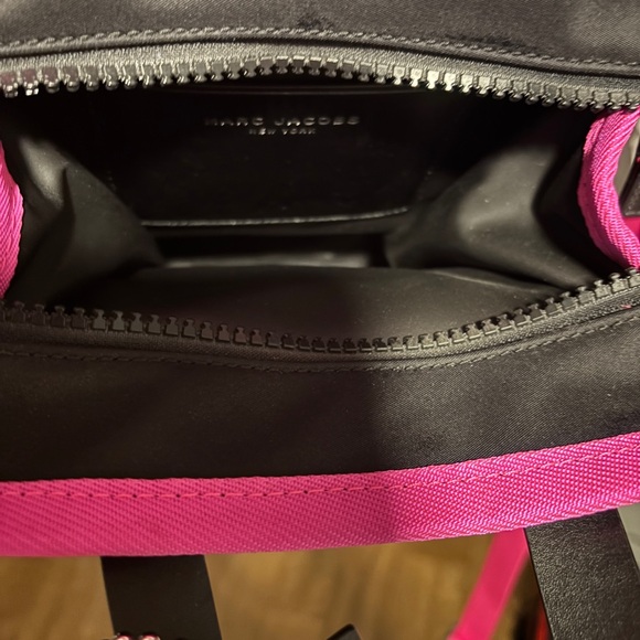 NWT Marc Jacobs Pink Trim Black Tote Bag - Picture 6 of 8